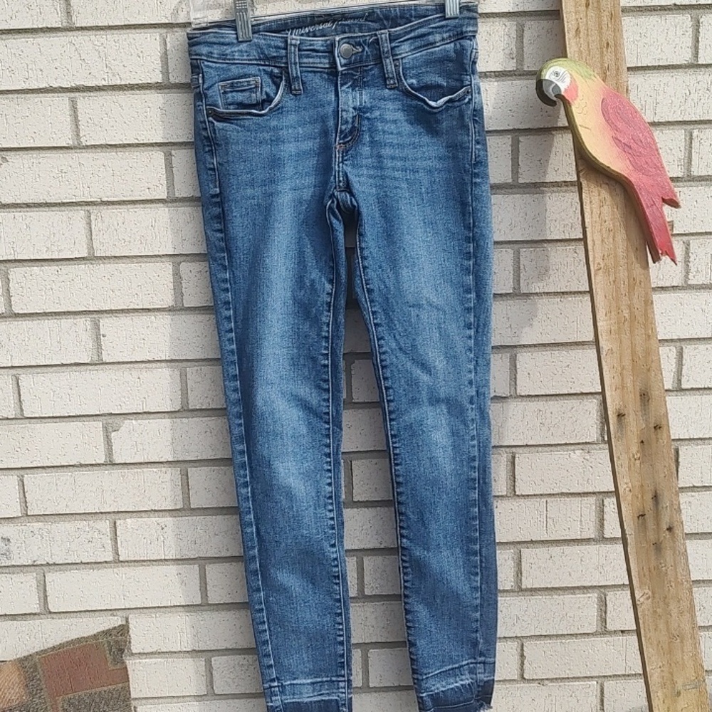 Universal Threads 👖 - Picture 3 of 9